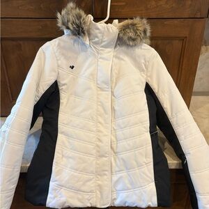 Women’s Obermeyer Tuscany ll ski jacket
Size 4 petite PRISTINE condition